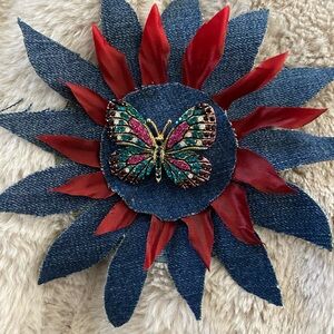 💎 HOST PICK 💎 Denim and Red Floral Brooch with Butterfly